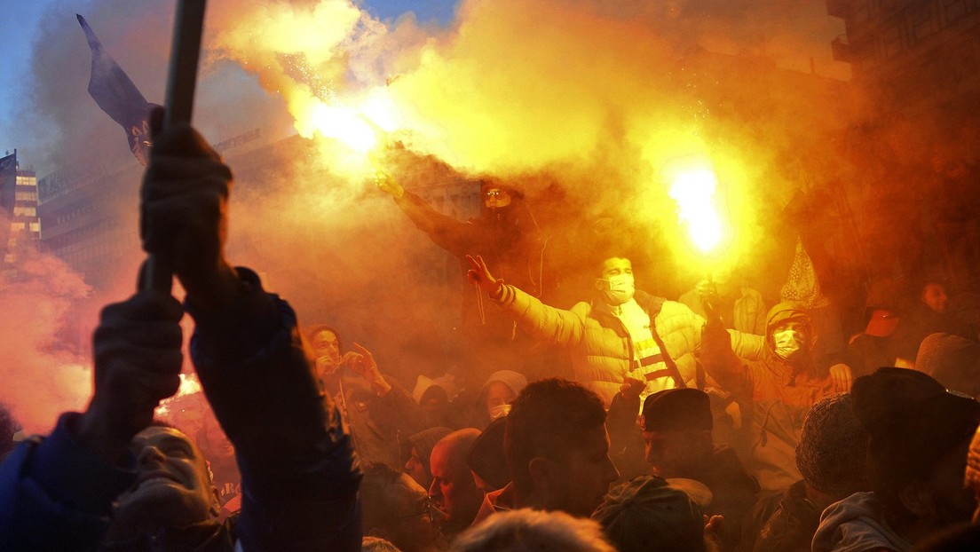 Serbischer Politiker: Westliche Geheimdienste stecken hinter Protesten in Belgrad