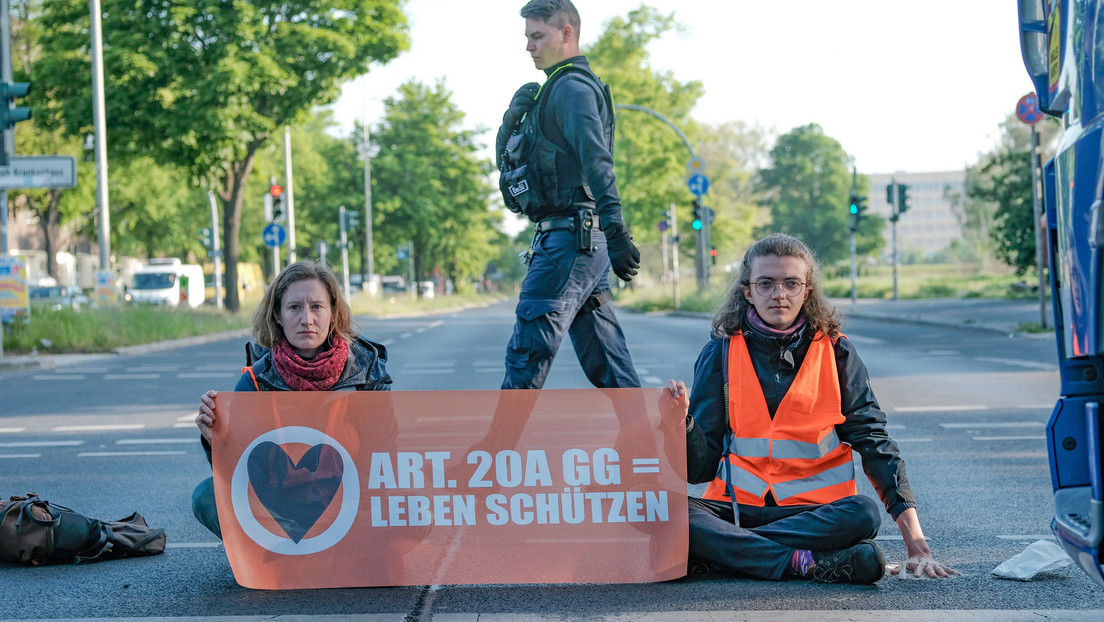 "Wir brauchen Geld!" – "Letzte Generation" verlegt sich aufs Betteln