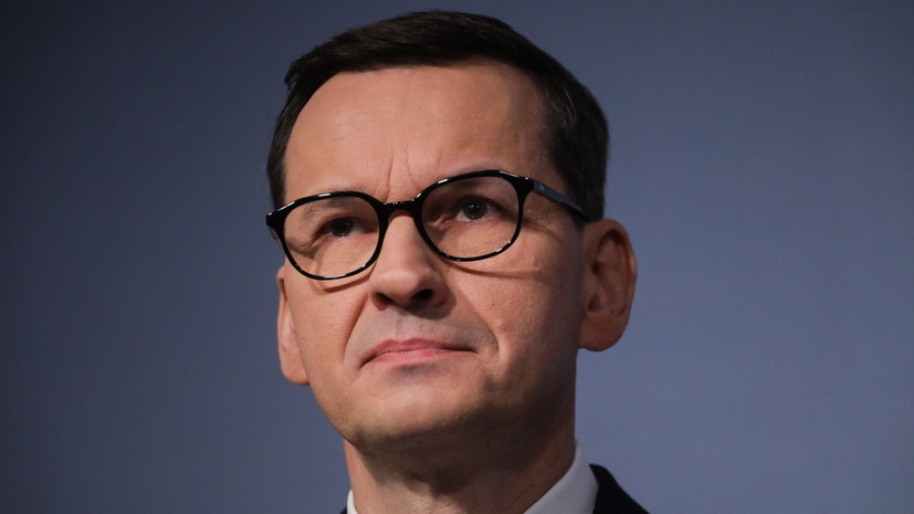 Премьер Польши продлил режимы террористической и кибернетической угроз