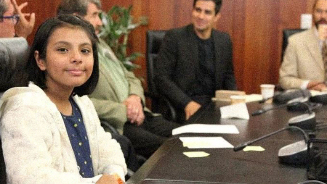 Adhara, la niña mexicana más inteligente del mundo que busca llegar a la Luna o a Marte