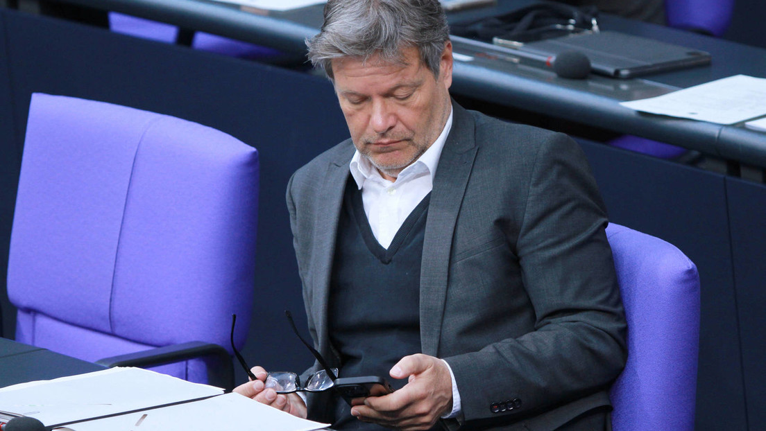 Habeck reagiert auf "AKW-Files": "Die AKW hatten keinen Saft mehr in den Brennelementen"
