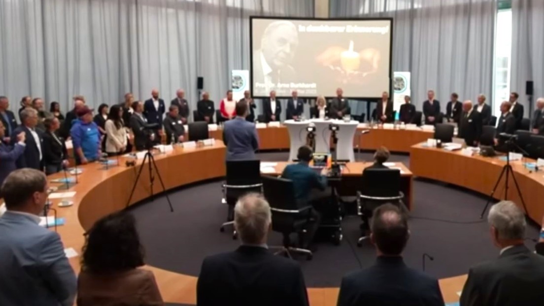 AfD-Corona-Symposium: Warum fehlt der Vortrag von Michael Yeadon im YouTube-Video?