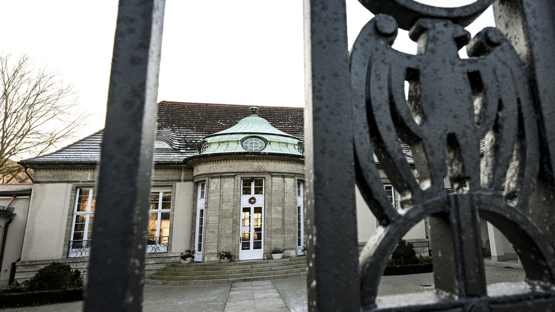 Remigration: Denunziationen in Sprachverein – Potsdamer Hotelbesitzerin droht Existenzverlust