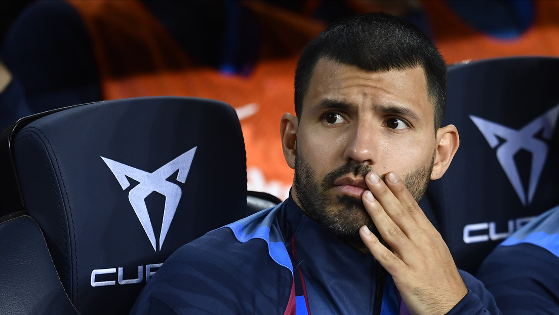 Sergio 'Kun' Agüero, fastidiado rumbo a Catar (VIDEO)