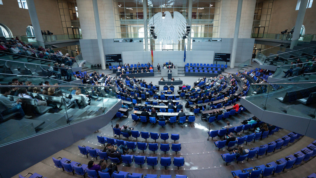 Dem Volke dienen: Größte Diätenerhöhung für Bundestagsabgeordnete seit fast 30 Jahren
