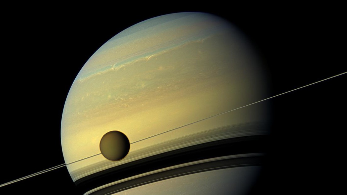 Descubren nubes en Titan, la mayor luna de Saturno