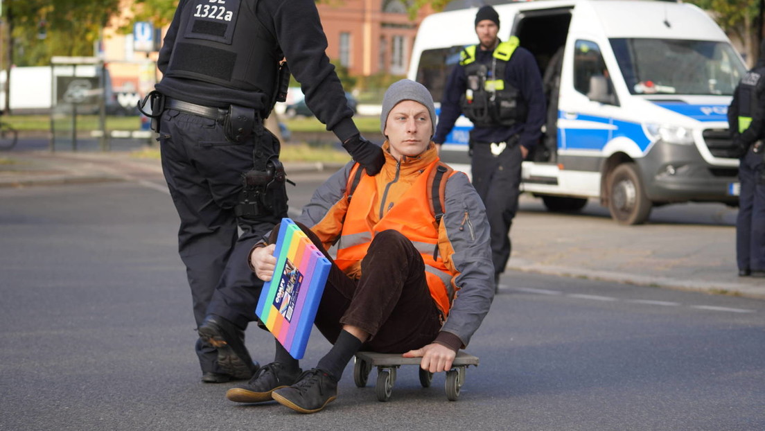 Politisch-mediale Akzeptanz: Wenn "gute Demonstranten" die Gesellschaft nötigen