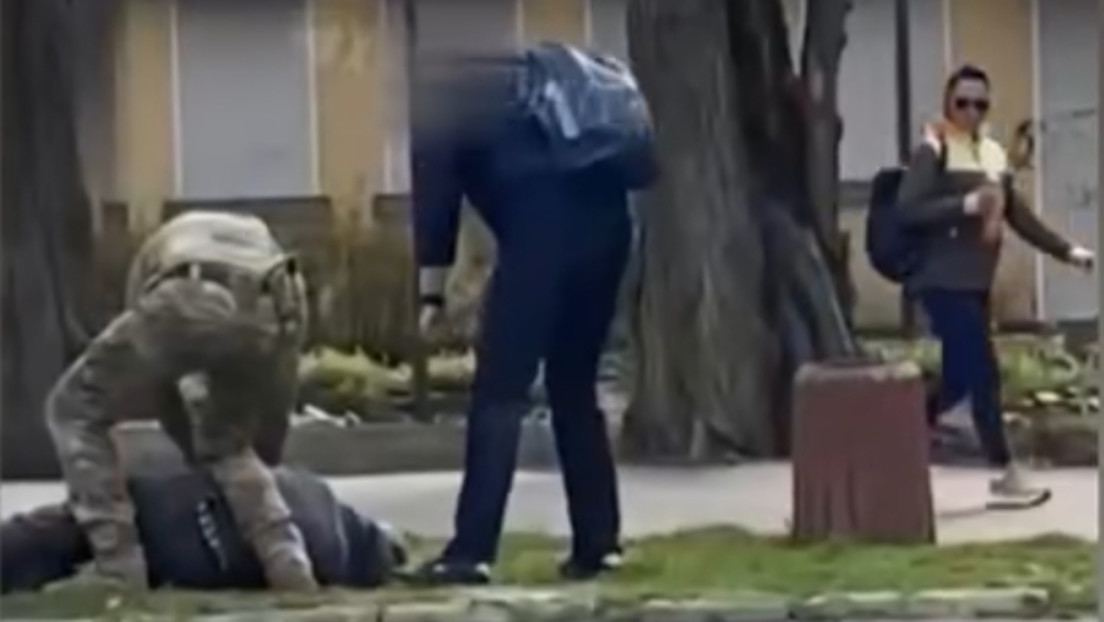 Rekrutierungsoffiziere der ukrainischen Wehrbehörde – wie die einstigen "Kapos"?