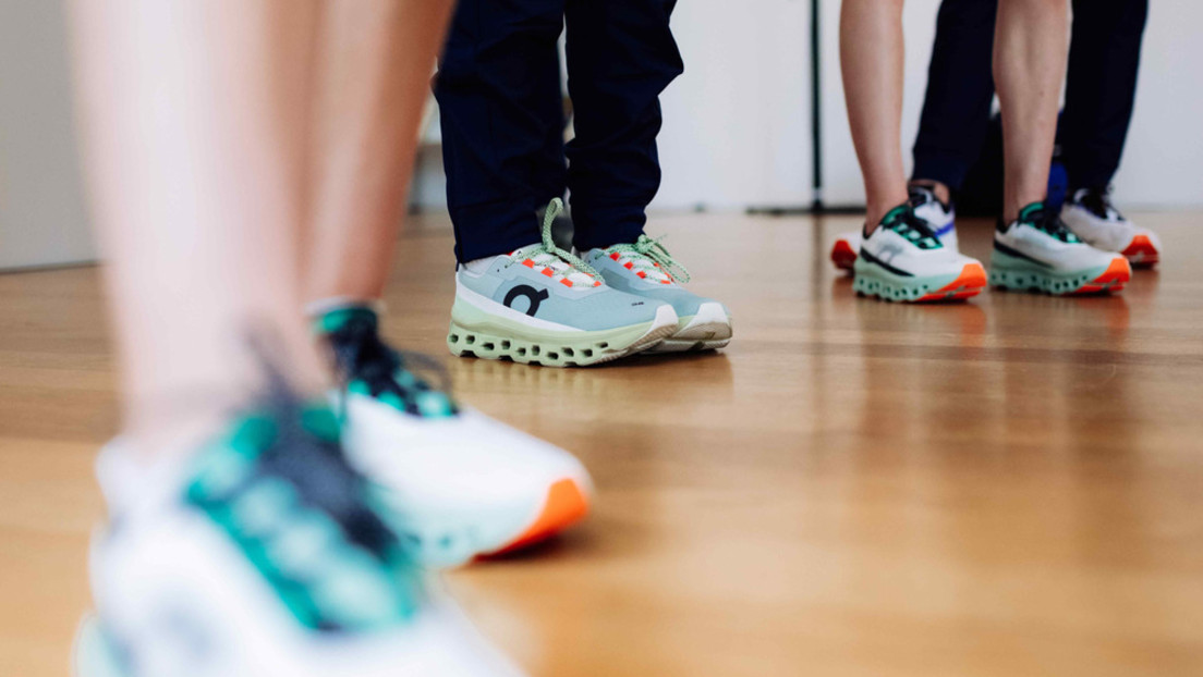 Schweiz: On AG lässt Sportschuhe für 19 Euro produzieren und verkauft sie für fast das Zehnfache