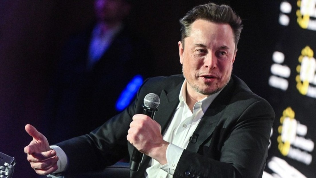 Musk zu Verhaftungsforderungen gegen Carlson: "Verhaftet diejenigen, die seine Verhaftung fordern!"