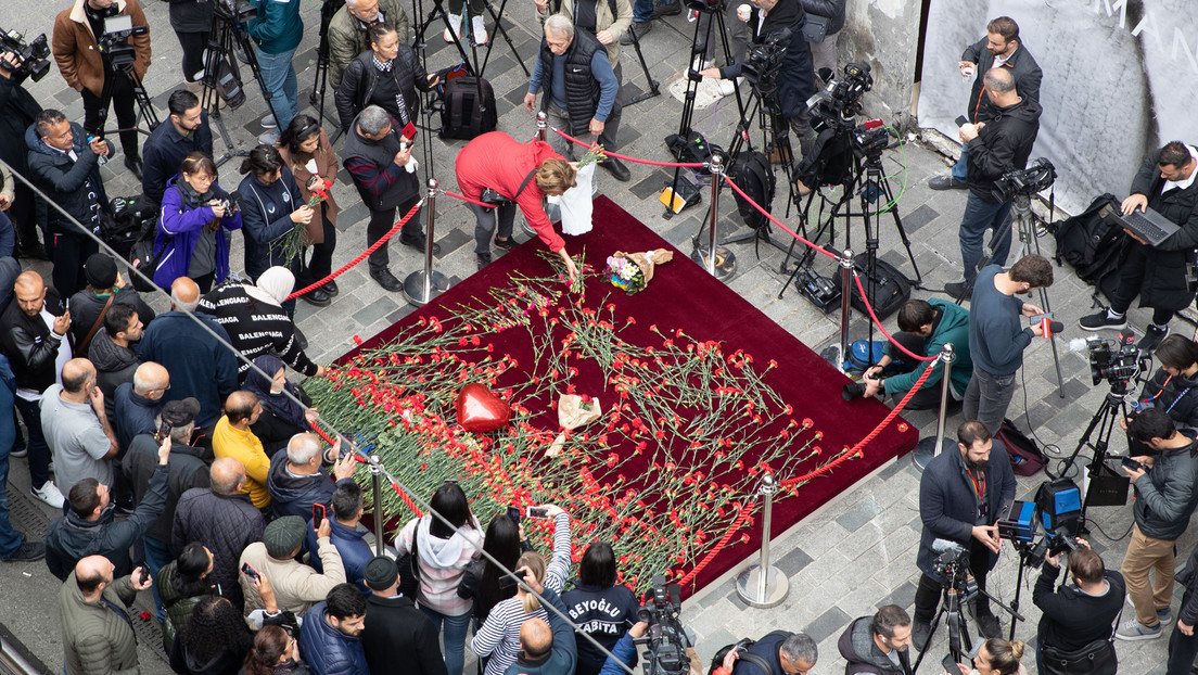 Drei russische Staatsbürger bei Anschlag in Istanbul verletzt