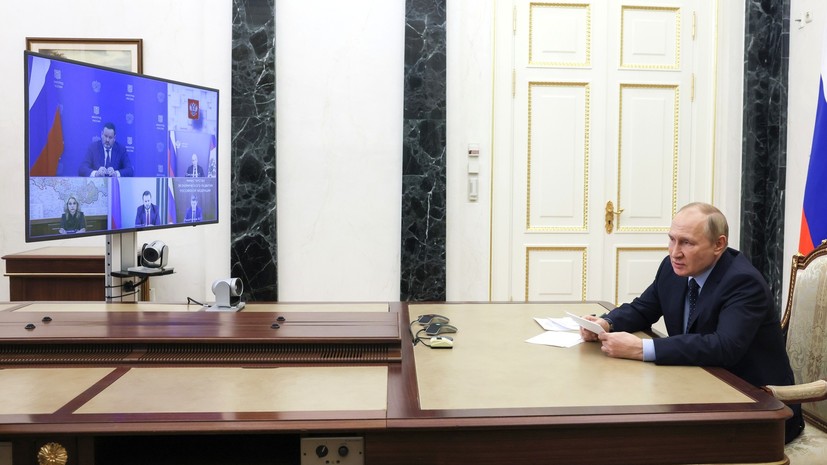 До конца 2026 года: Путин напомнил о продлении программы материнского капитала в России