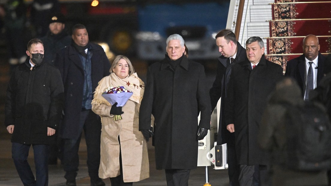 VIDEO: El presidente de Cuba, Miguel Díaz-Canel, llega a Moscú