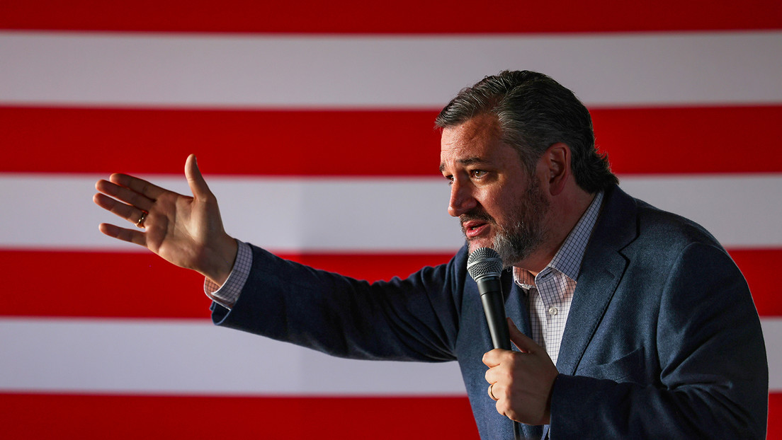El senador Ted Cruz califica a Biden como "el mayor traficante de personas sobre la faz del planeta"