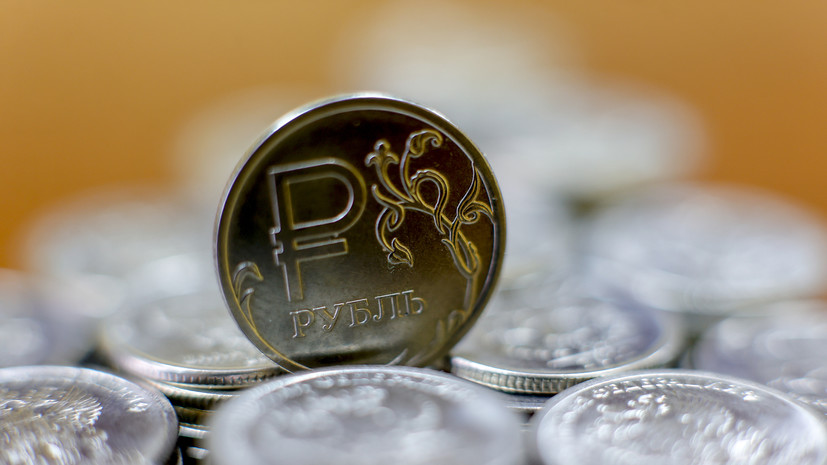 Силуанов прогнозирует, что дефицит бюджета в 2022 и 2023 годах составит около 2% ВВП
