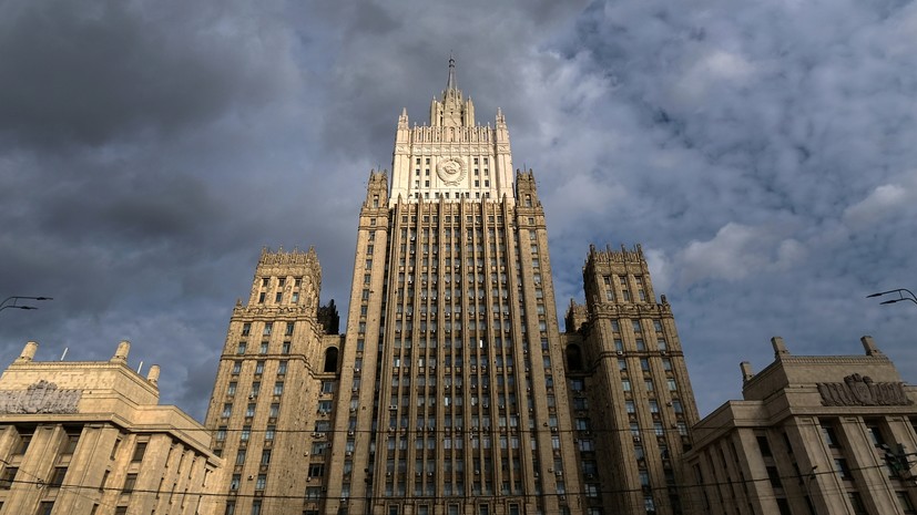 «Удар по западной стратегии шантажа»: в МИД РФ выступили против «бесконечного продления» зерновой сделки