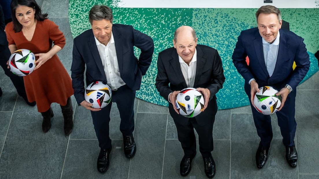 Nach 70 Jahren: Der DFB wechselt von adidas zu Nike – Habeck vermisst "Standortpatriotismus"
