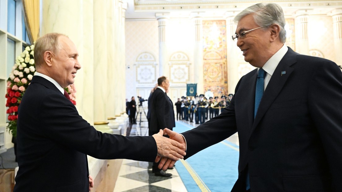 Kurswechsel: Kasachstan will Russland-Sanktionen "nicht blind folgen"