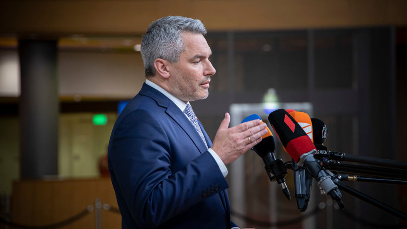 Канцлер Австрии заявил, что страна не будет передавать Украине летальное оружие