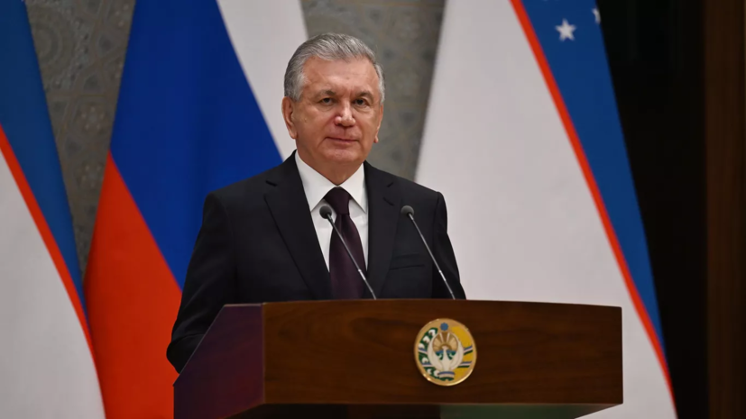 Президент Узбекистана Мирзиёев вылетел в Россию для участия в праздновании Дня Победы