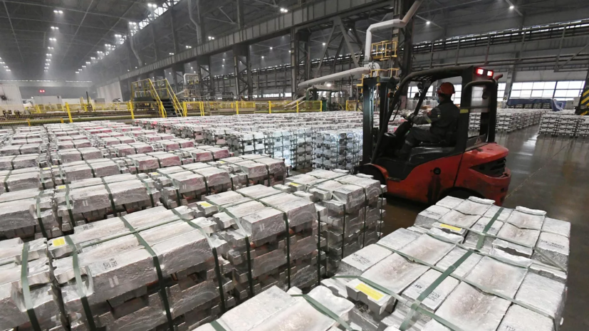 В России промышленное производство в феврале снизилось на 1,7%