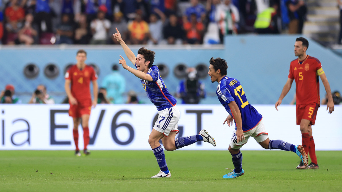 Japón derrota a España, pero ambas selecciones clasifican a octavos de final