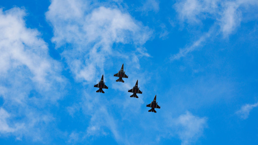 Berlingske: Дания задерживает доставку первых F-16 на Украину до полугода